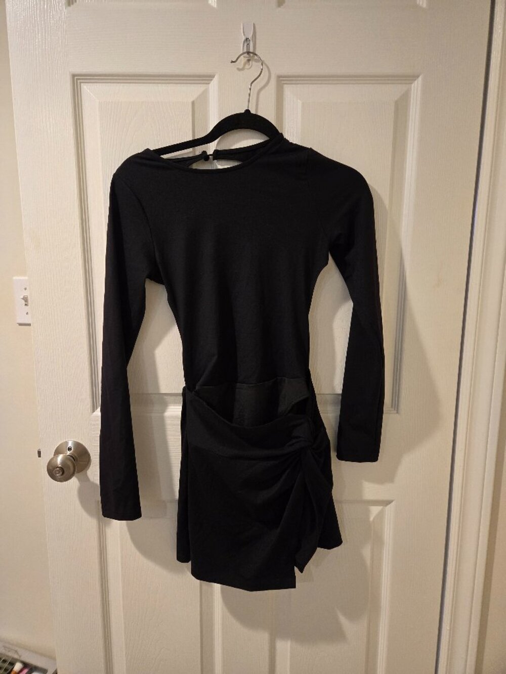 NWT White Fox Do What I Do Long Sleeved Mini Dress Black M